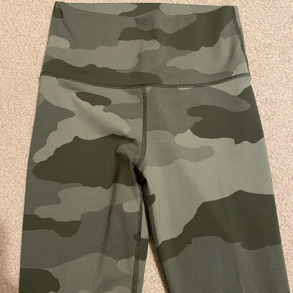 Aerie Offline leggings - Picture 2 of 4